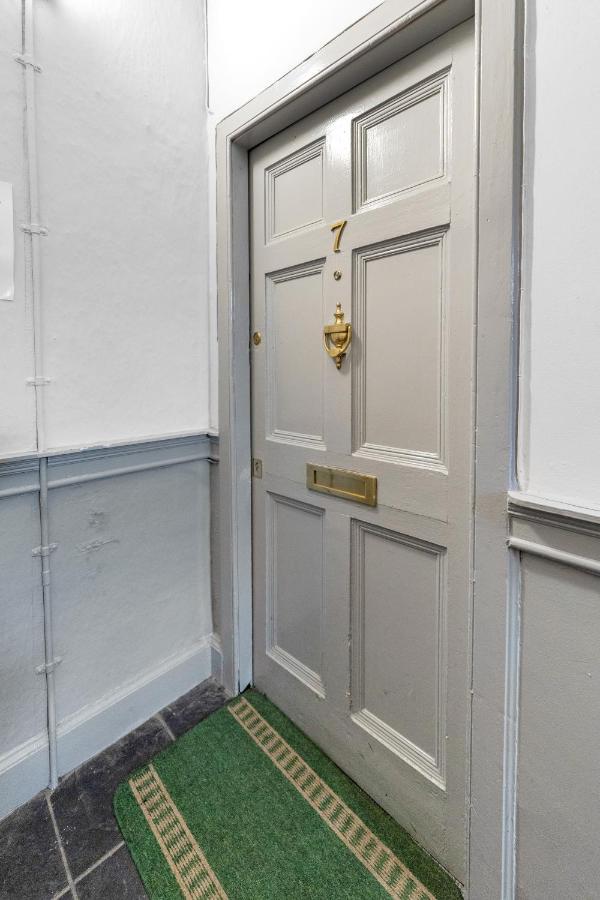 Unique 2 Bedroom Castle Suite Apartment - Near Edinburgh Castle & Royal Mile Εξωτερικό φωτογραφία
