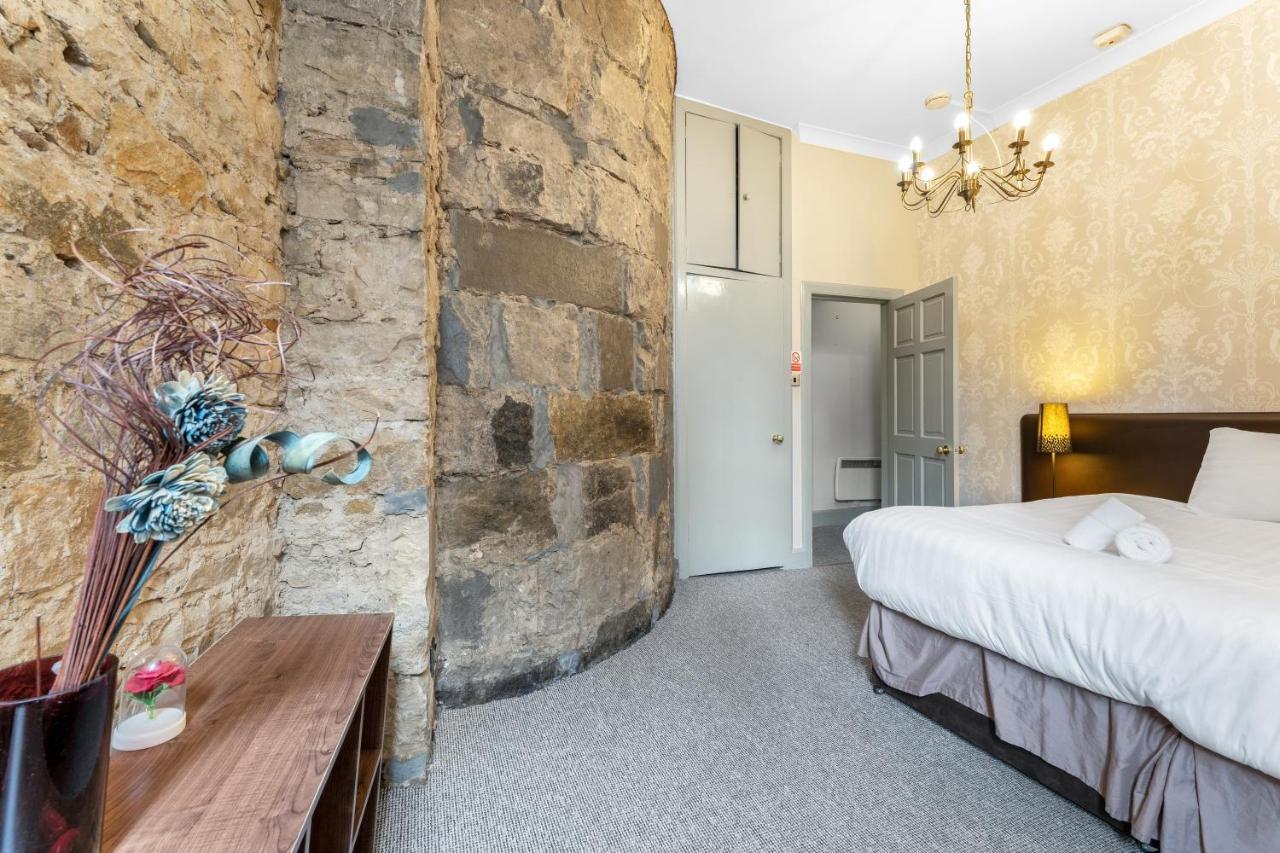 Unique 2 Bedroom Castle Suite Apartment - Near Edinburgh Castle & Royal Mile Εξωτερικό φωτογραφία