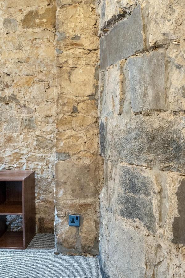 Unique 2 Bedroom Castle Suite Apartment - Near Edinburgh Castle & Royal Mile Εξωτερικό φωτογραφία