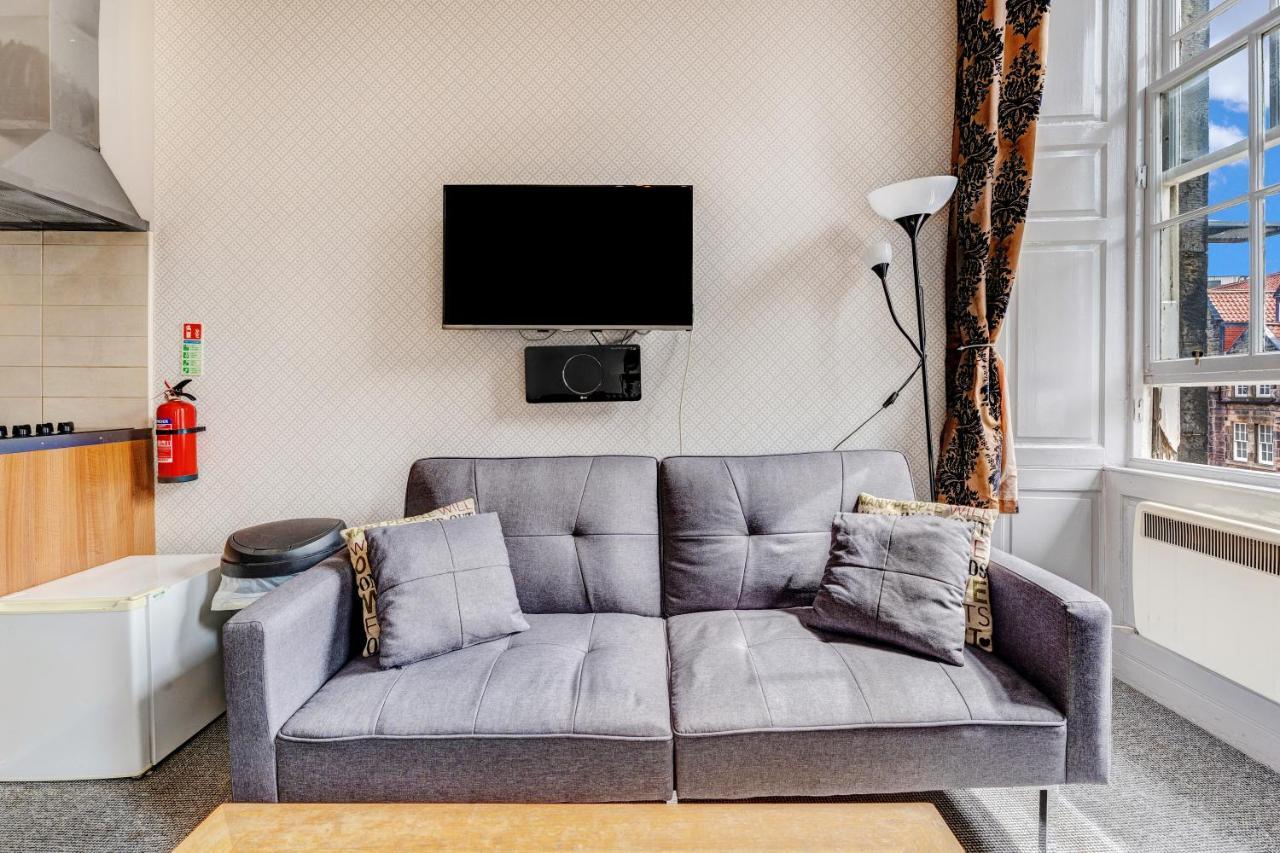 Unique 2 Bedroom Castle Suite Apartment - Near Edinburgh Castle & Royal Mile Εξωτερικό φωτογραφία